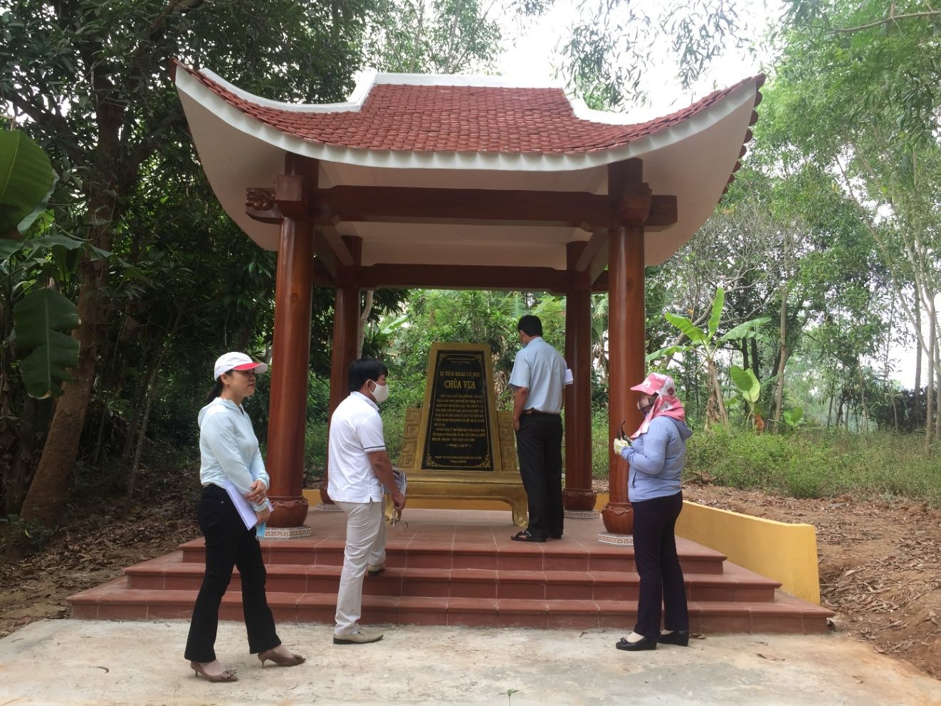 Phế tích Chùa Vua