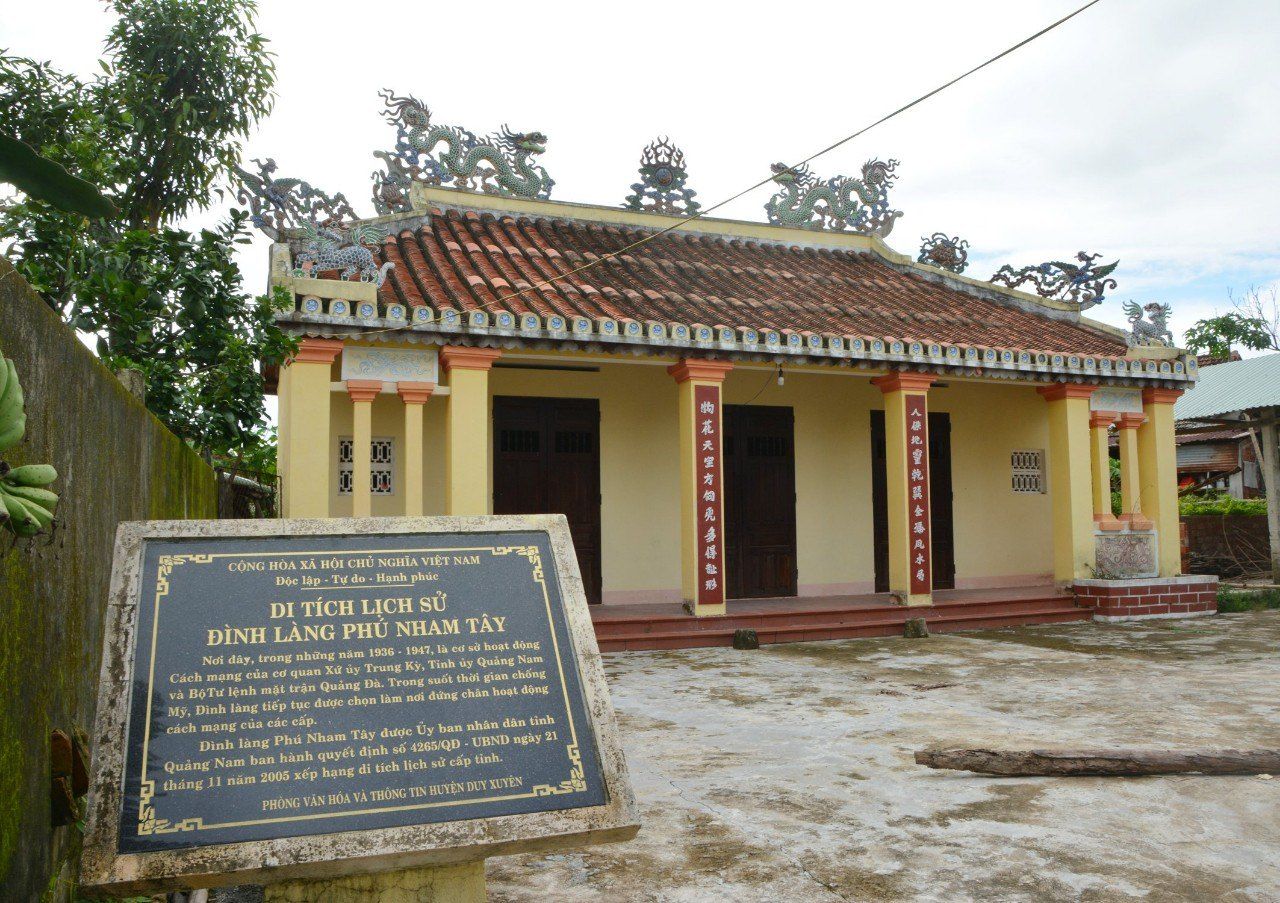 Đình làng Phú Nham Tây