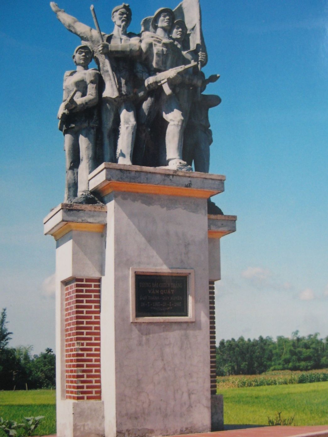 Di tích Chiến thắng Vân Quật